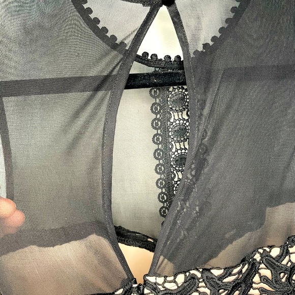 ✨ ShopHOPE’S Black Class of 2018 Dress ✨ - Picture 5 of 7